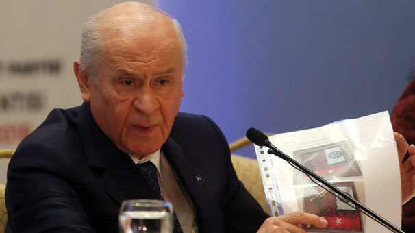 Bahçeli’den Akar’a destek: Kuran’a, bayrağa silaha sahip çıktı