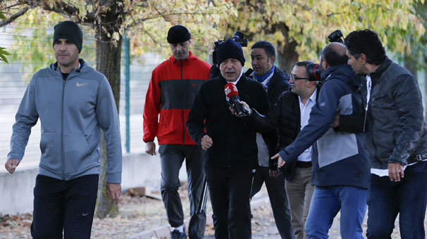 Bakan Akar, Kızılcahamam'da sabah yürüyüşü yaptı