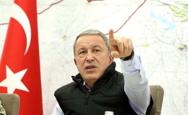 Bakan Akar ve komutanlar Barış Pınarı Harekatı'nı sevk ve idare ediyor