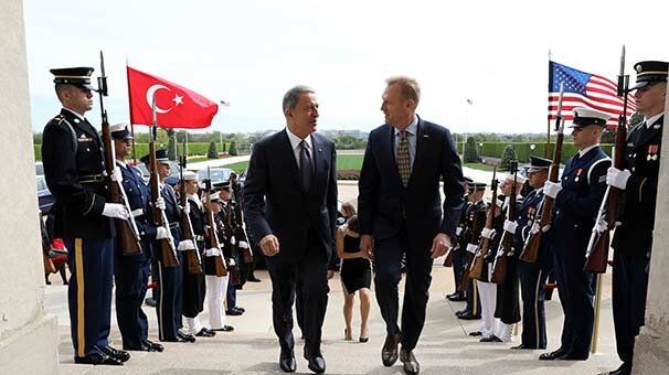 Bakan Akar'dan ABD'de kritik görüşme