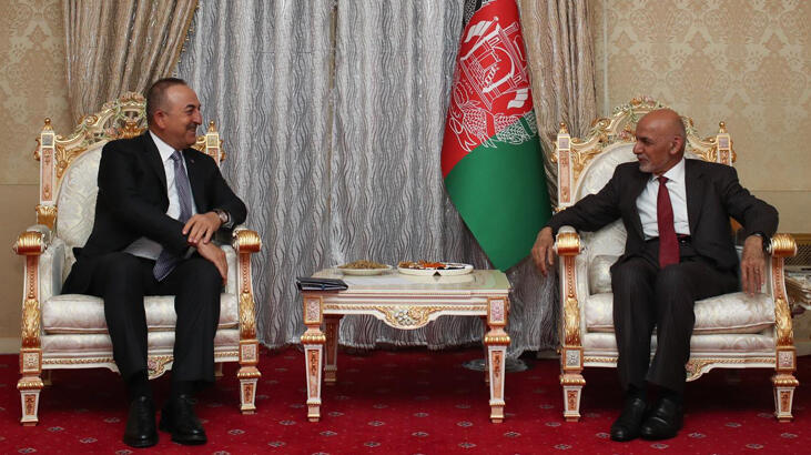 Bakan Çavuşoğlu, Tacikistan’da Afganistan lideri ile görüştü