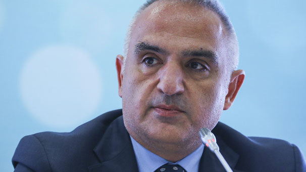 Bakan Ersoy’dan flaş 'halk plajı' açıklaması