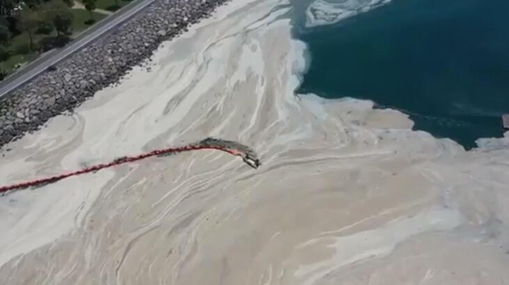 Bakan Kurum: Marmara Denizi'nde 9 bin 959 metreküp müsilajı bertaraf ettik