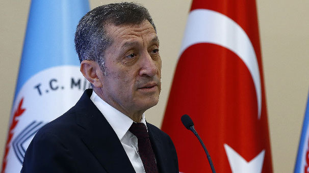 Bakan Selçuk'tan ‘PNS çağı’ uyarısı