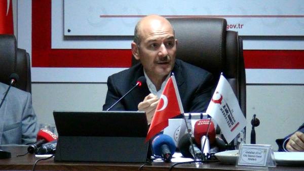 Bakan Soylu: Geçici koruma statüsündeki Suriyelilerin sınır dışı edilmesi söz konusu değil