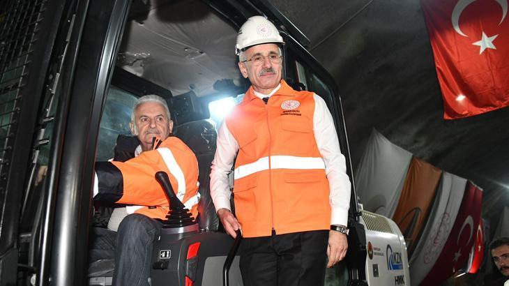 Bakan Uraloğlu duyurdu! Seyahat süresi 20 dakika kısalıyor