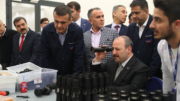 Bakan Varank ASELSAN Hassas Optik Üretim Tesisi'ni gezdi