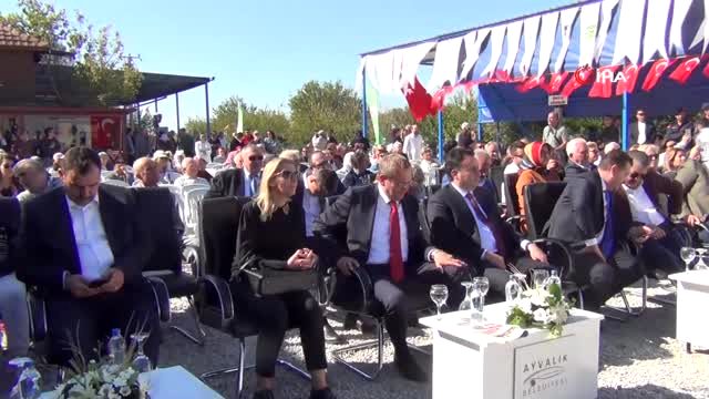 Balıkesir ve Ayvalık'ı yönetenler zeytin hasadında buluştu