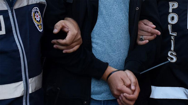 Balıkesir’de FETÖ şüphelisi emekli polise gözaltı