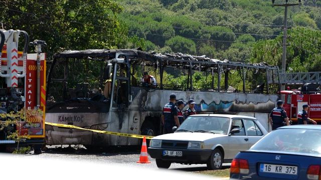 Balıkesir'de yolcu otobüsünde yangın: 5 ölü
