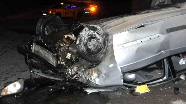 Başkent'te bir saatte iki trafik kazası: 2'si ağır 3 yaralı