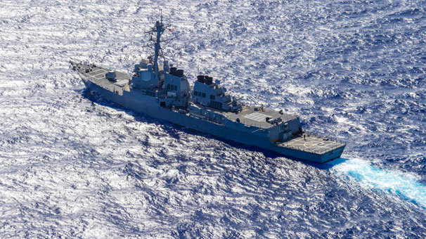 Beklenen oldu, ABD savaş gemisi tansiyonu yükseltti