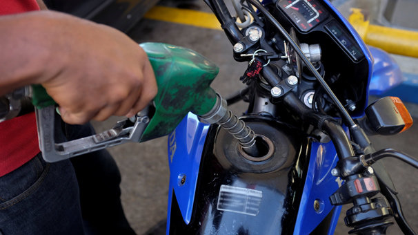Benzine indirim geliyor!