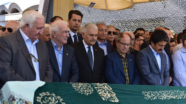 Binali Yıldırım, cenaze namazına katıldı