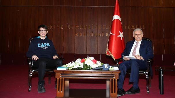Binali Yıldırım, öğrencilerle buluştu