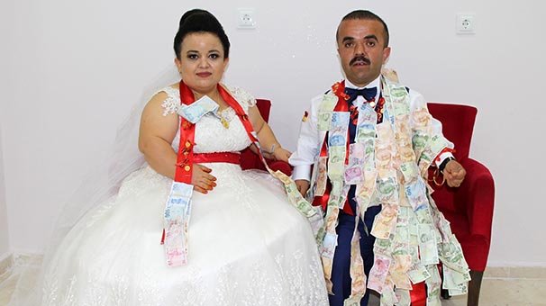 'Bizimkisi ilk görüşte aşk'