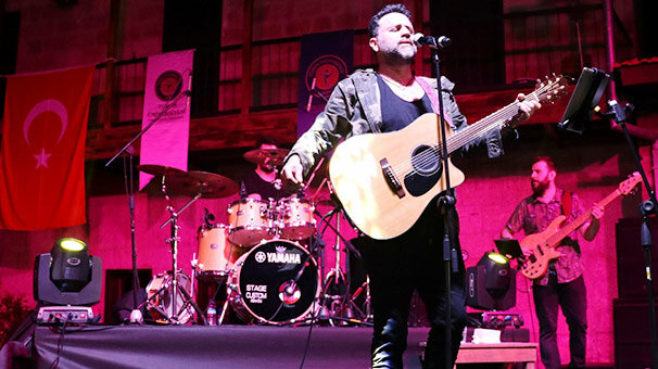 Bora Duran üniversite öğrencileriyle buluştu