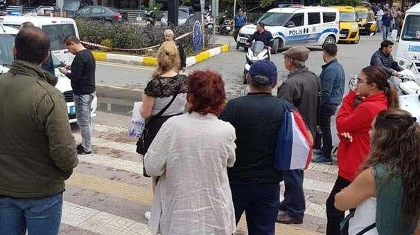 Böyle merak görülmedi! İzlemek için akın ettiler