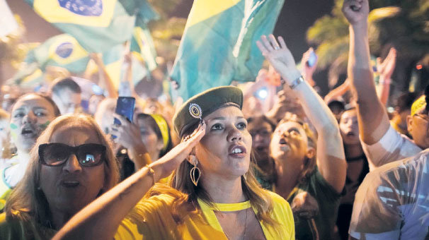 Brezilya ‘aşırı sağ’ladı