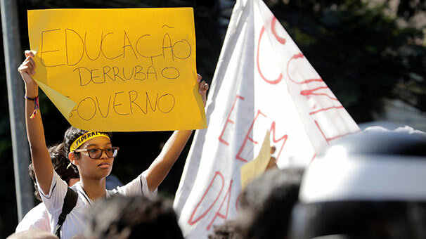 Brezilya'da yüksek lisans ve doktora öğrencilerine burslar kesiliyor