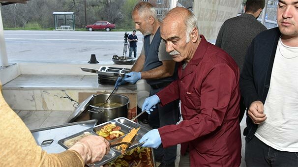 Bu köyde 14 yıl boyunca her ramazan ayında...