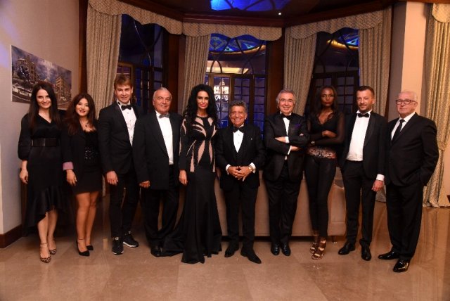 Bursa Fashion Week'ten renkli 'merhaba'