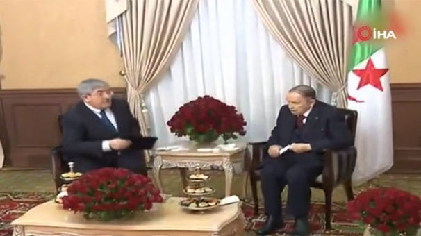 Buteflika uzun bir aradan sonra ilk kez kameralar karşısında