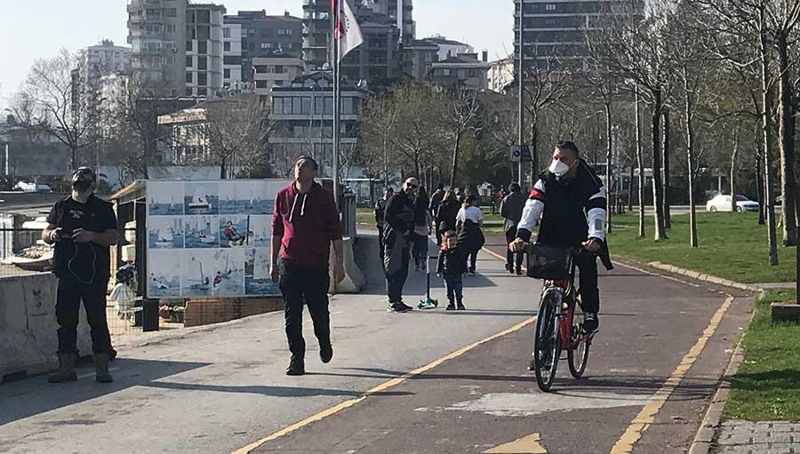 Caddebostan sahili yine kalabalık