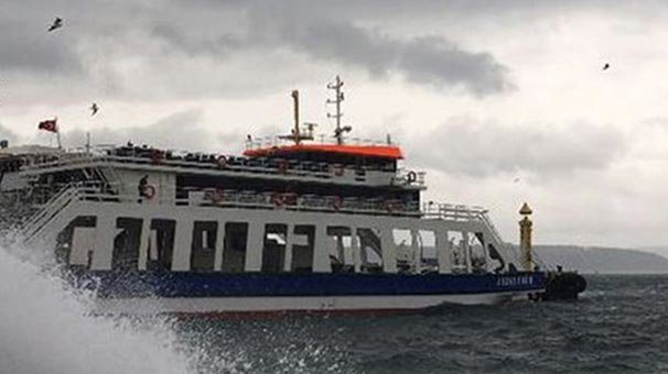 Çanakkale'de bazı feribot seferleri iptal edildi