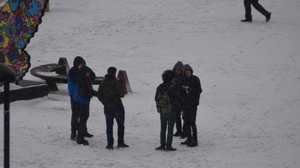 Çanakkale’de okullar tatil edildi