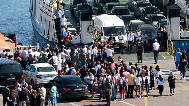 Çanakkale'de tatilcilerin dönüş yoğunluğu başladı