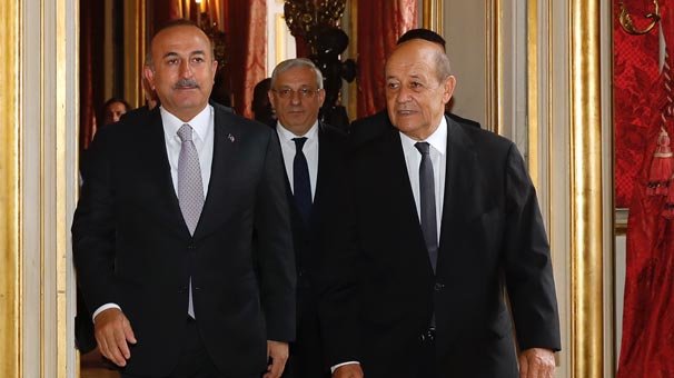 Çavuşoğlu, Fransız mevkidaşı ile görüştü