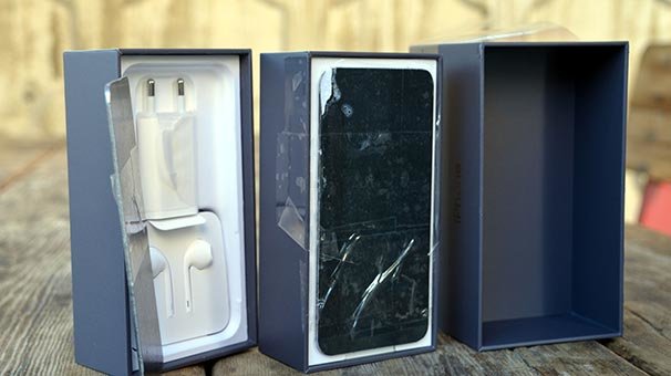 Cep telefonu diye aldı ama... İçinden çıkan şoke etti