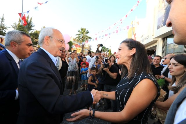 CHP Genel Başkanı Kılıçdaroğlu Selçuk'ta