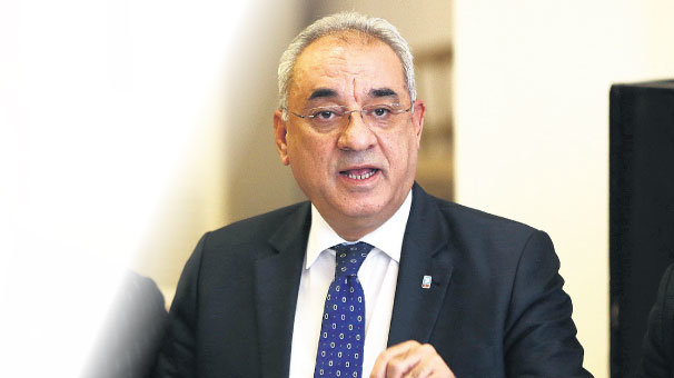 ‘CHP zaten kendi kendini bölüyor’