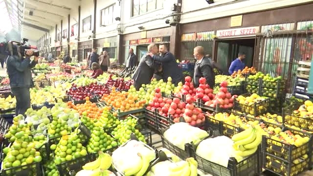 CHP'den Ankara Toptancı Hali Esnafına Ziyaret