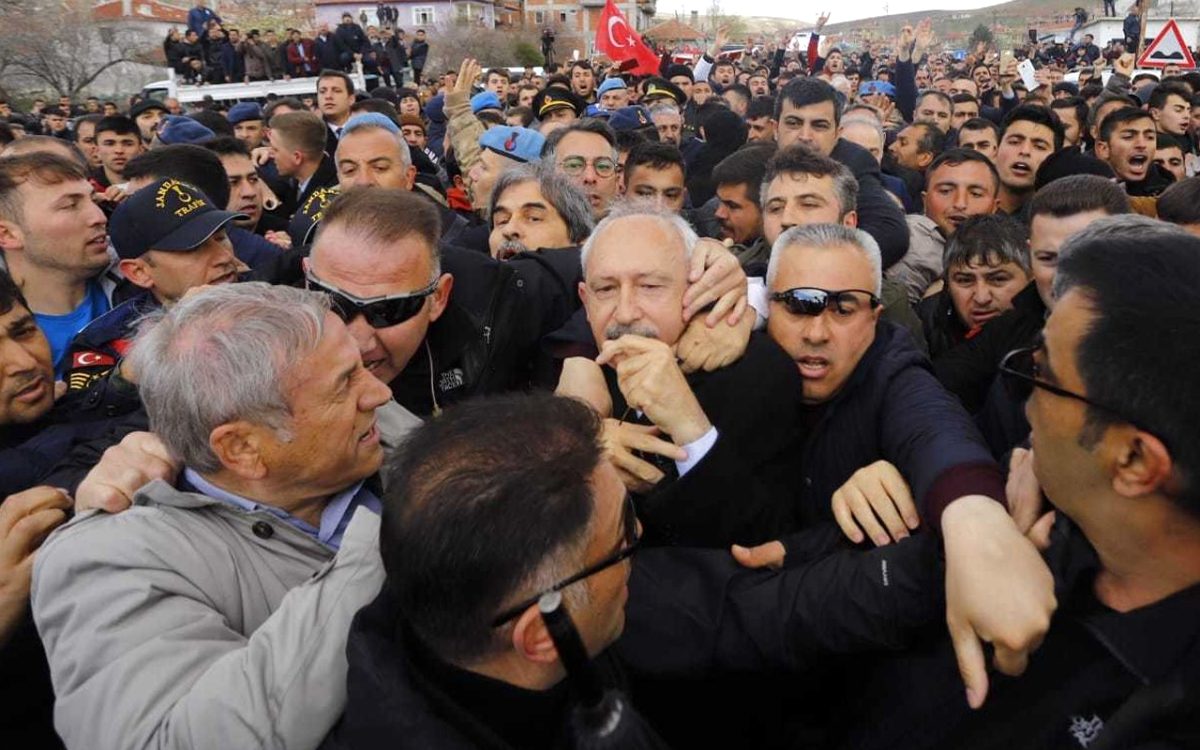 CHP'den, Çubuk'taki saldırıya ilişkin bakanlık hakkında savcılığa suç duyurusu