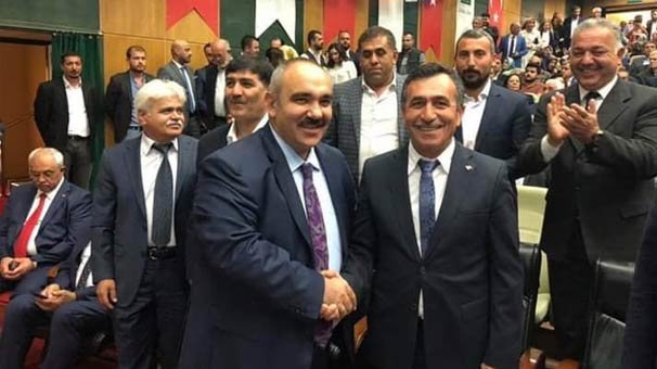 CHP'li başkan istifa edip AK Parti'ye katıldı