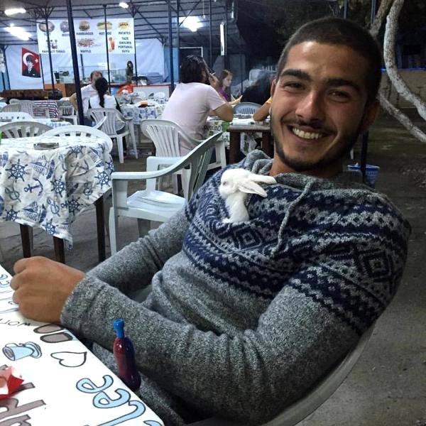 Cinayet sanığı, ölen gencin ailesine başsağlığı diledi