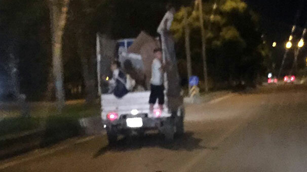 Çocukların trafikte tehlikeli yolculuğu