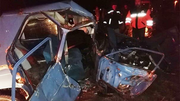 Çok feci kaza! Otomobil bu hale geldi