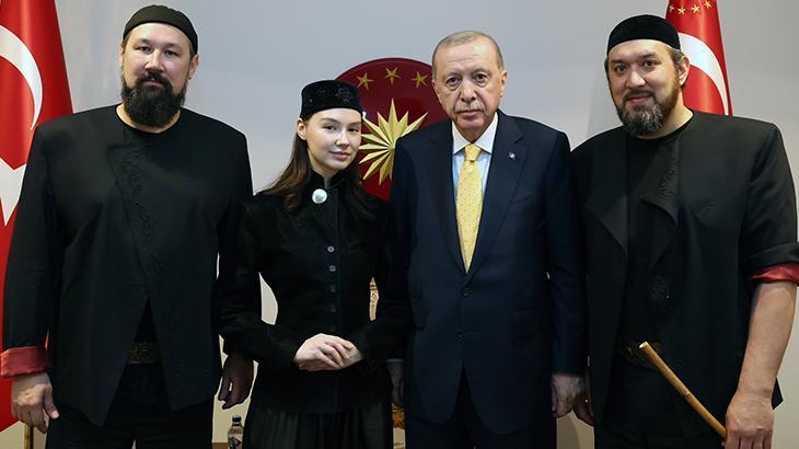 Cumhurbaşkanı Erdoğan 'Ay Yola' müzik grubunu kabul etti