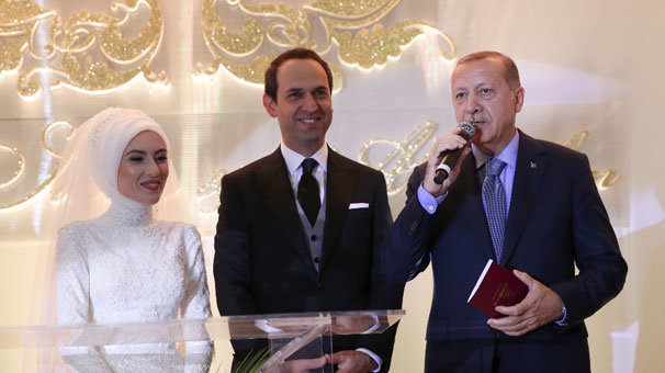 Cumhurbaşkanı Erdoğan nikah şahidi oldu