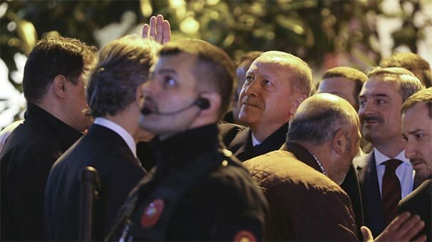 Cumhurbaşkanı Erdoğan, vatandaşlarla sohbet etti