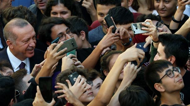 Cumhurbaşkanı Erdoğan'a yoğun ilgi!