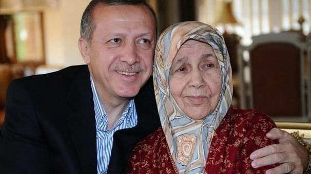 Cumhurbaşkanı Erdoğan'dan Anneler Günü mesajı!