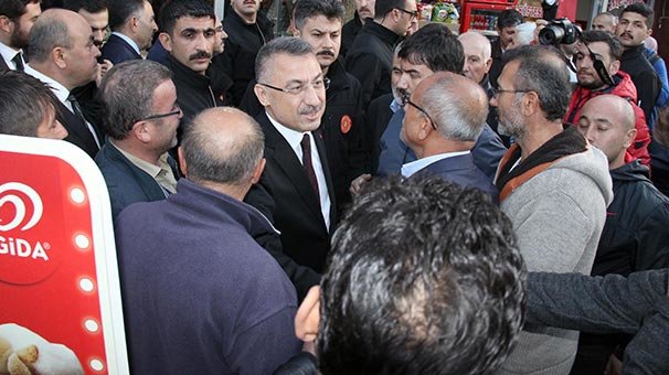 Cumhurbaşkanı Vekili Fuat Oktay, Yozgat’ta esnafla buluştu