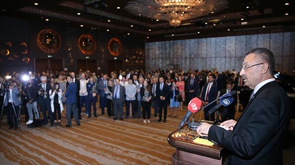 Cumhurbaşkanı Yardımcısı Oktay Makedonya Milli Günü Resepsiyonu'na katıldı