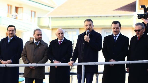 Cumhurbaşkanı Yardımcısı Oktay: Milletimiz perde arkasında oynanan oyunlara prim vermez