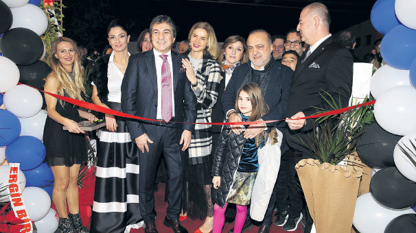 Damat Kıbrıs’a çıkarma yaptı